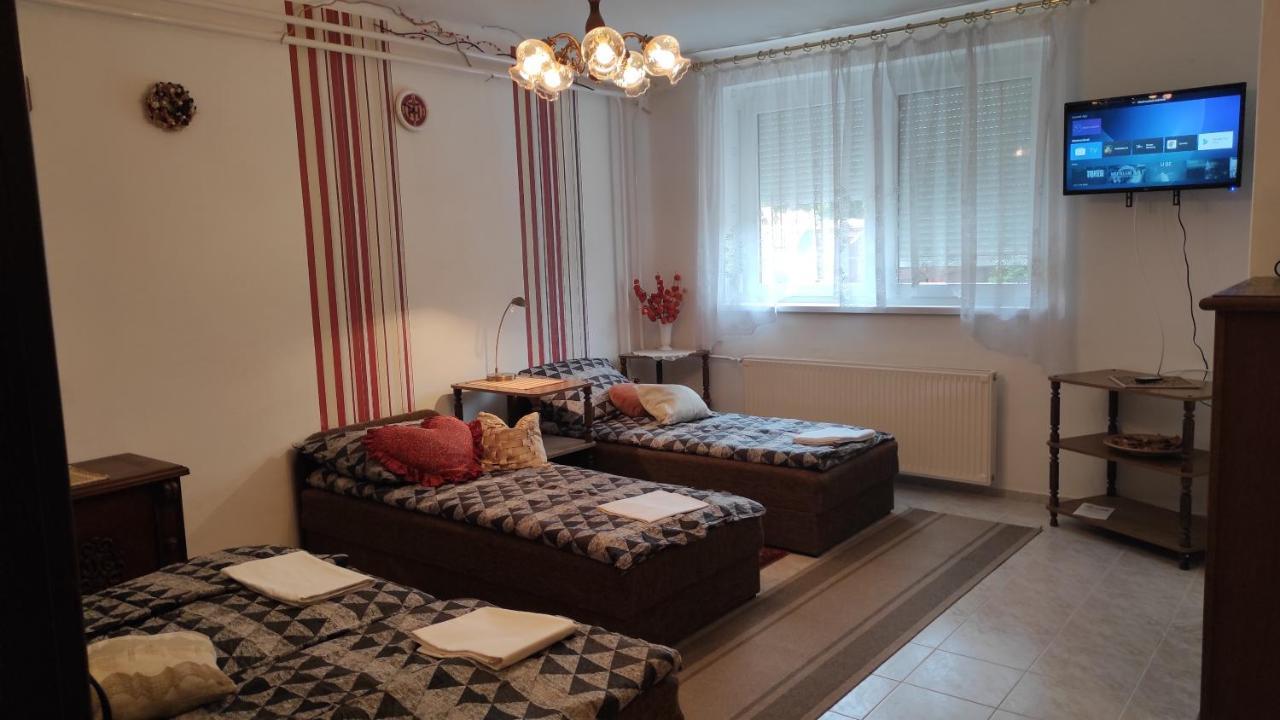 Appartamenti Delle Vacanze Keszthely Exterior foto