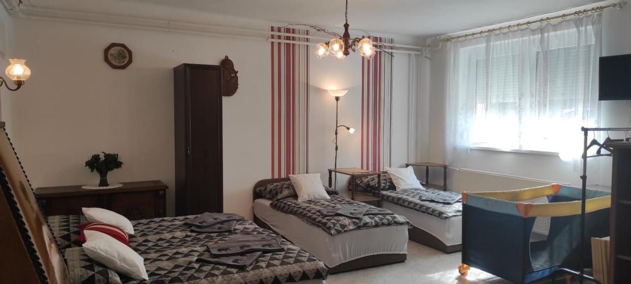 Appartamenti Delle Vacanze Keszthely Exterior foto